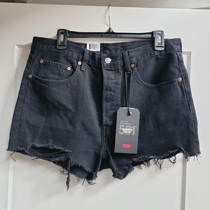 NWT Levi's • 501 high rise shorts